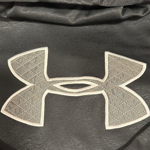 Under Armour Cold Gear Black Loose fit Hoodie with White and Gray Logo - Picture 2 of 7